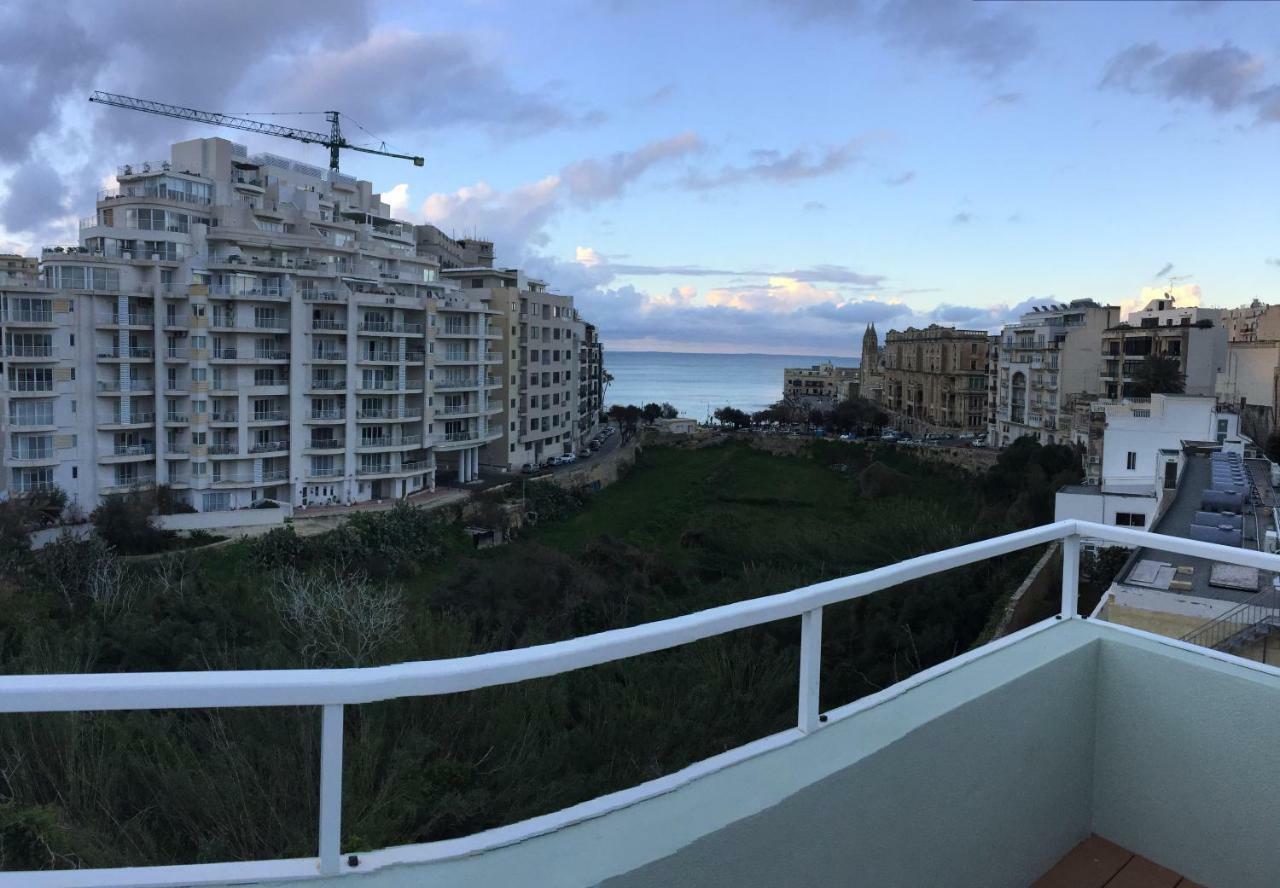 Balluta Bay Beach House With Seaviews Sliema Exteriör bild